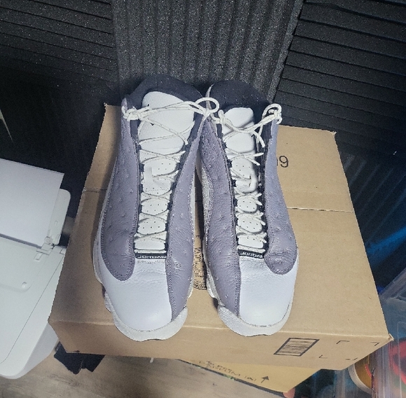 Jordan Gray and White Sneakers - Picture 4 of 6